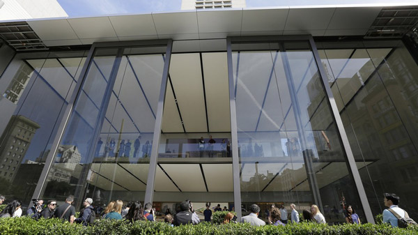 apple_new_store_visual_identity_the_branding_journal_1