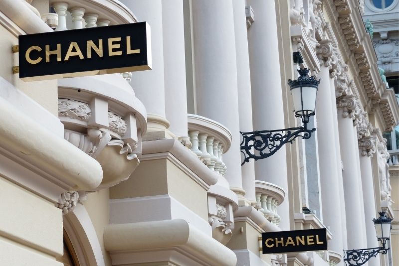 What Is Luxury Branding?