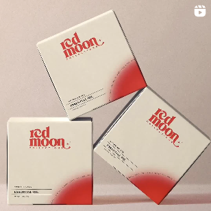 This video gives a sneak peek into the stunning logo and visual identity of a brand that turns candle-making into an art form. Redmoon candles don\\\\\\\'t just light up a room, they bring the soft glow of moonlight into your home. 